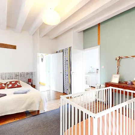 8 Bedroom Gorgeous In Ferienhaus Courdemanche (Sarthe)
